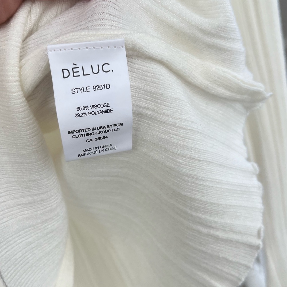 DÈLUC White Ribbed Light Knit Sweater - Picture 6 of 7